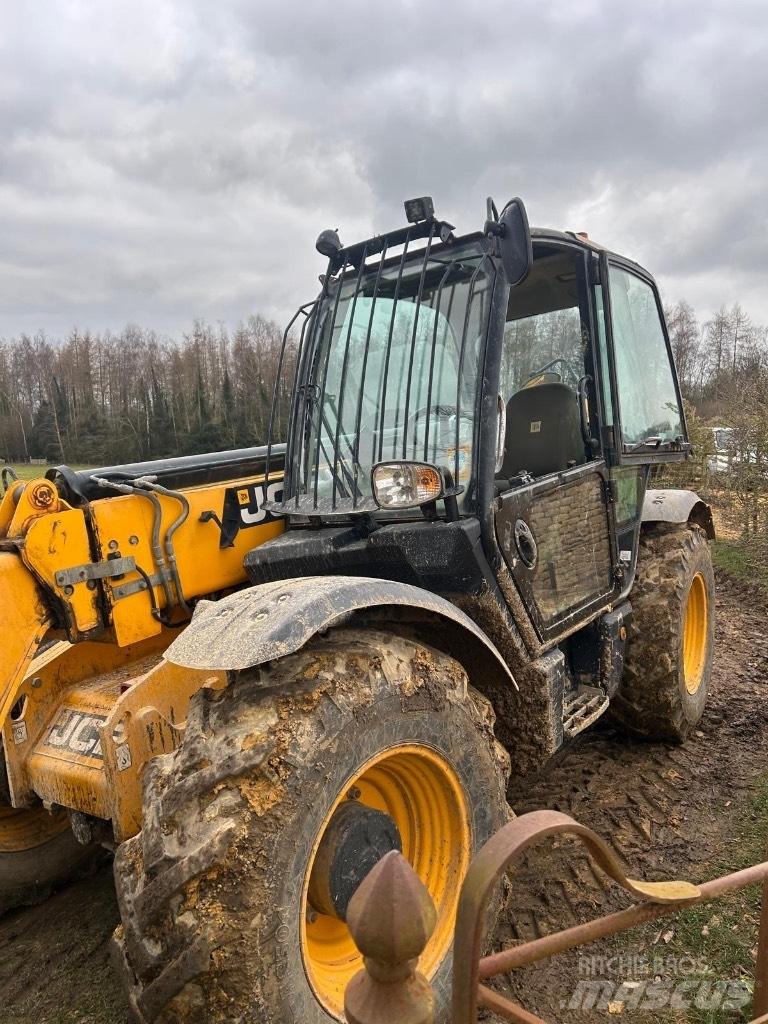 JCB 535-95 Kāpurķēžu ekskavatori