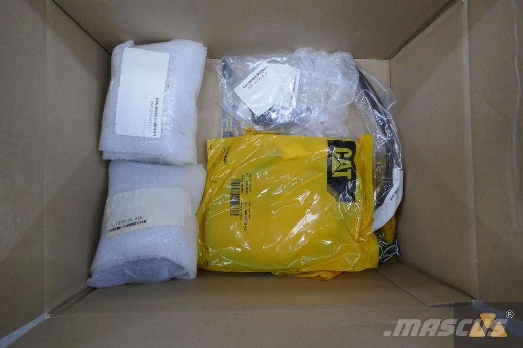 CAT 336-1161 Kabīnes un interjers