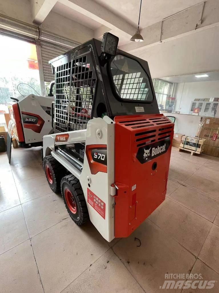 Bobcat S 70 Lietoti riteņu kompaktiekrāvēji