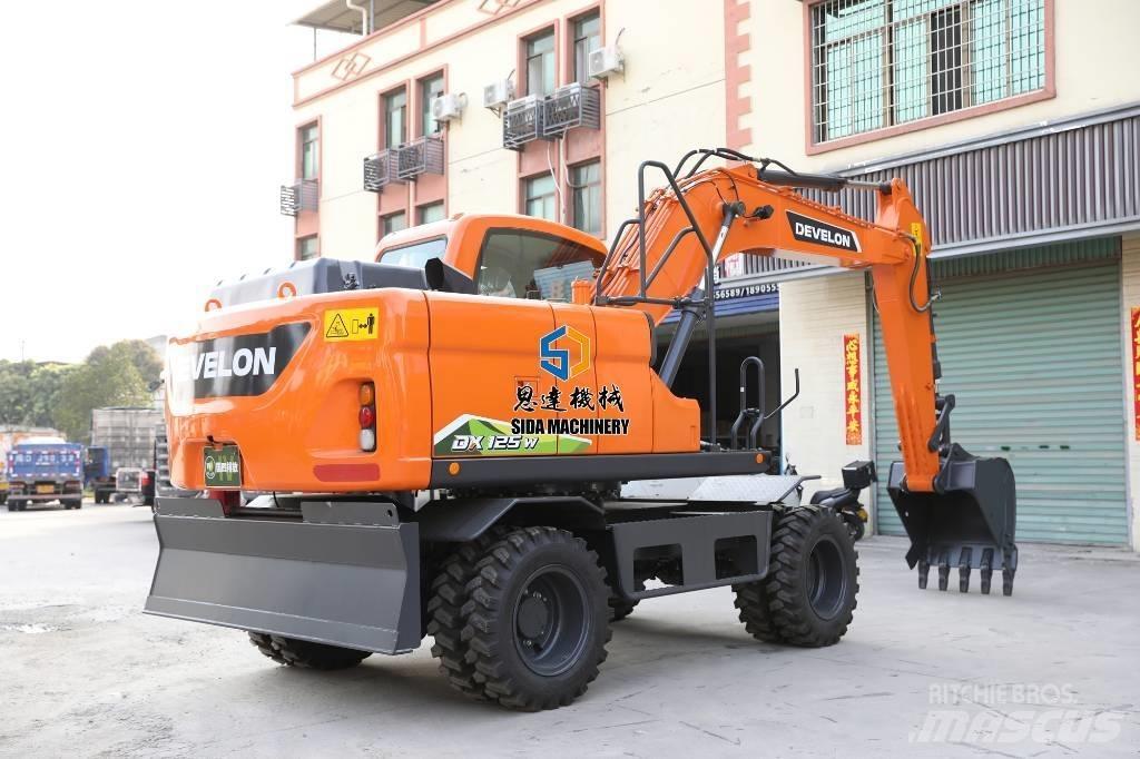 Develon DX125W Ekskavatori uz riteņiem