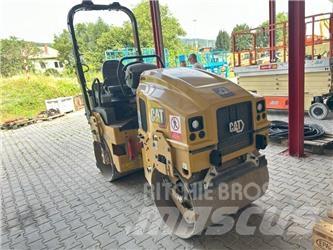 CAT CB 2.5GC Divvalču grunts veltņi