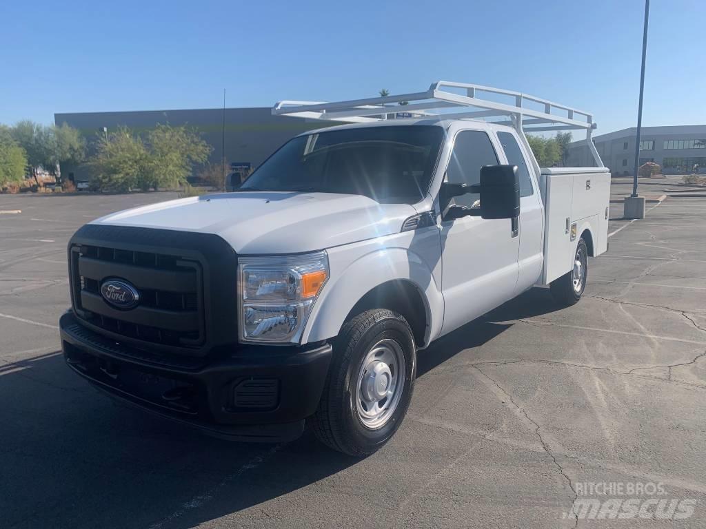 Ford F 350 Vieglais kravas automobilis/izkraušana no sāniem
