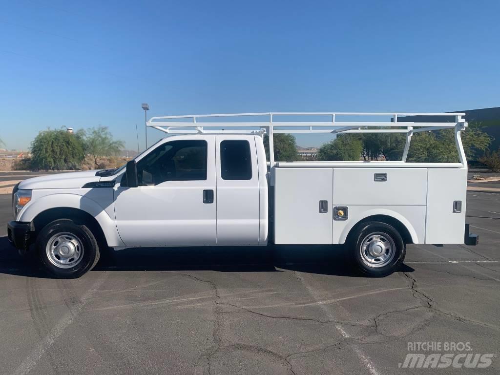 Ford F 350 Vieglais kravas automobilis/izkraušana no sāniem