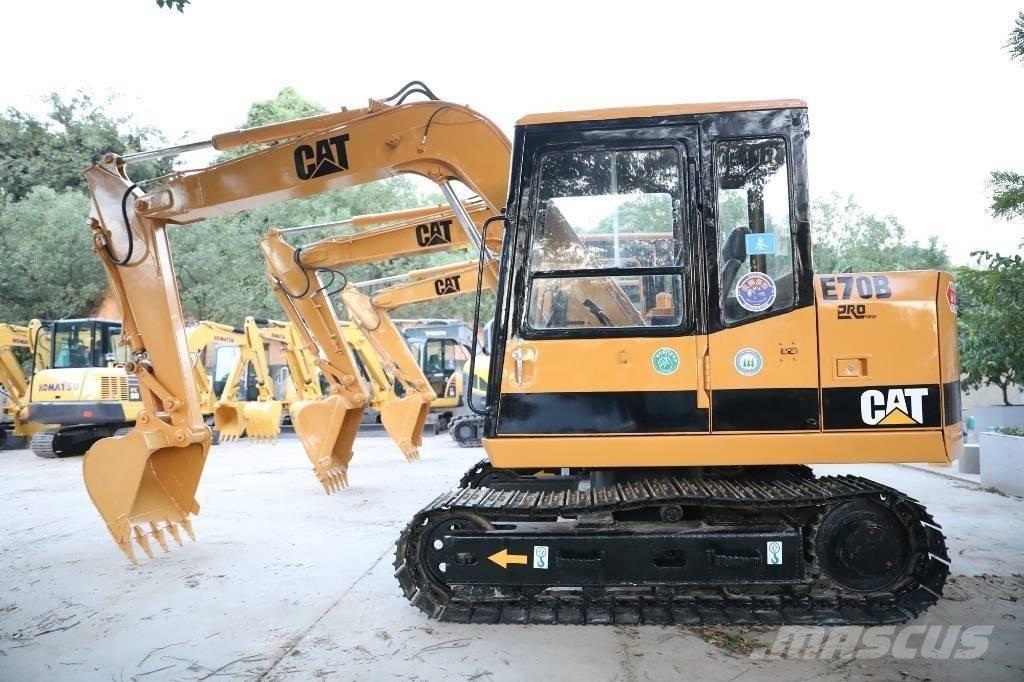 CAT E 70 B Mini ekskavatori < 7 t
