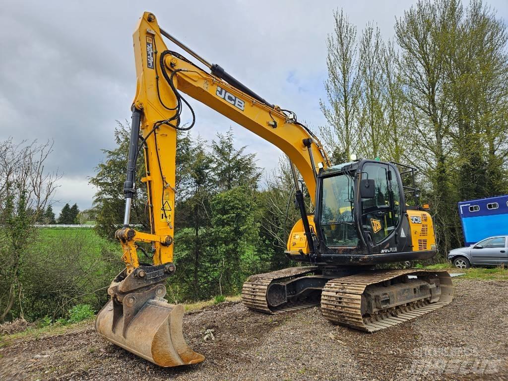 JCB JS 130 LC Kāpurķēžu ekskavatori