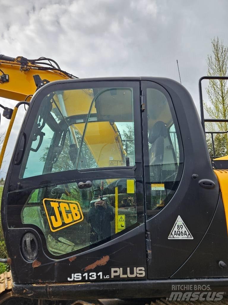 JCB JS 130 LC Kāpurķēžu ekskavatori