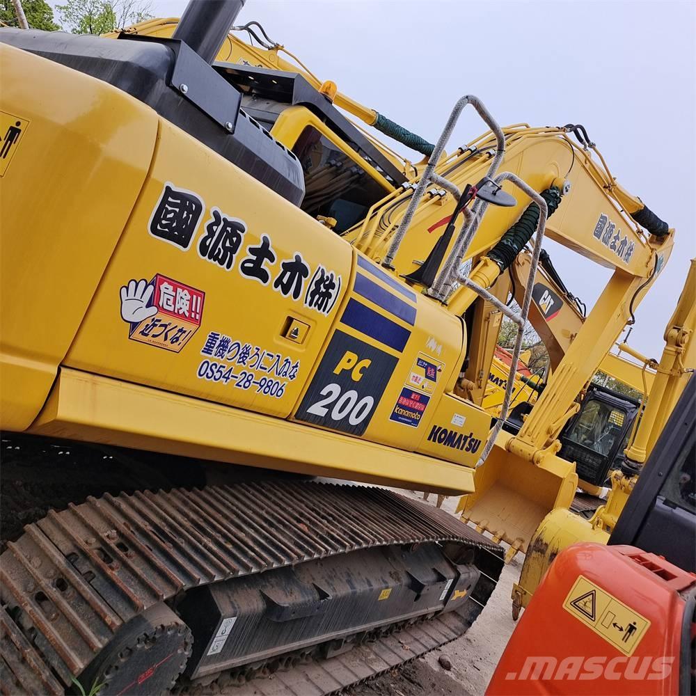 Komatsu PC 200-8 Kāpurķēžu ekskavatori