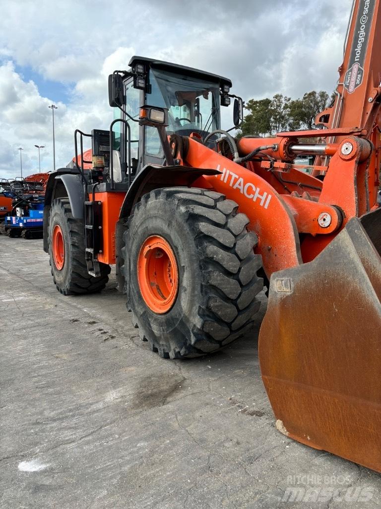 Hitachi ZW 310-6 Iekrāvēji uz riteņiem