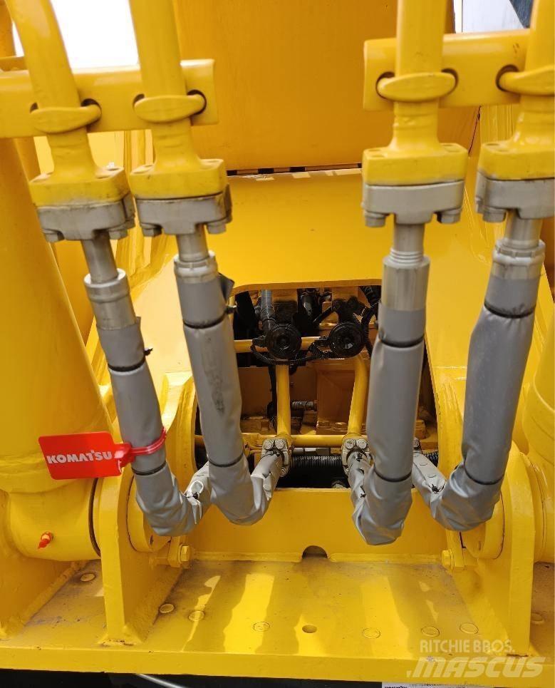 Komatsu PC 210 LC Kāpurķēžu ekskavatori