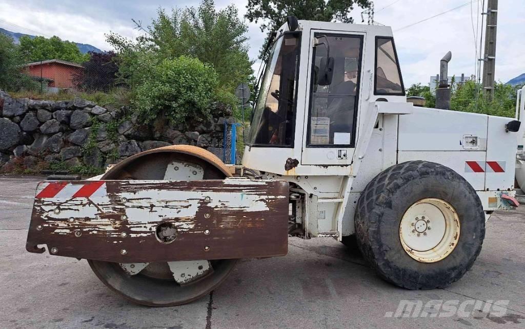 CAT CS583 C Vienvalča grunts veltņi