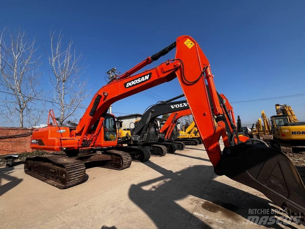 Doosan DH 225 LC-7 Kāpurķēžu ekskavatori