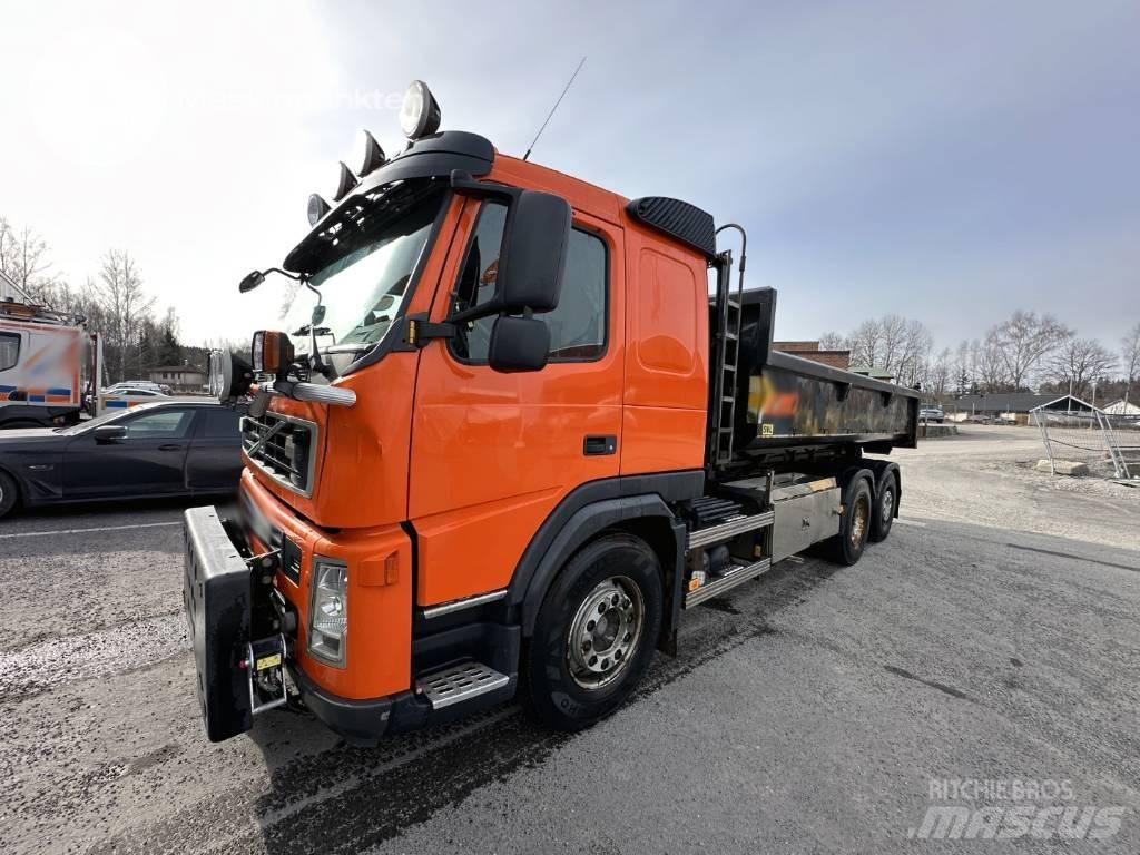 Volvo FM 380 Treileri ar āķi