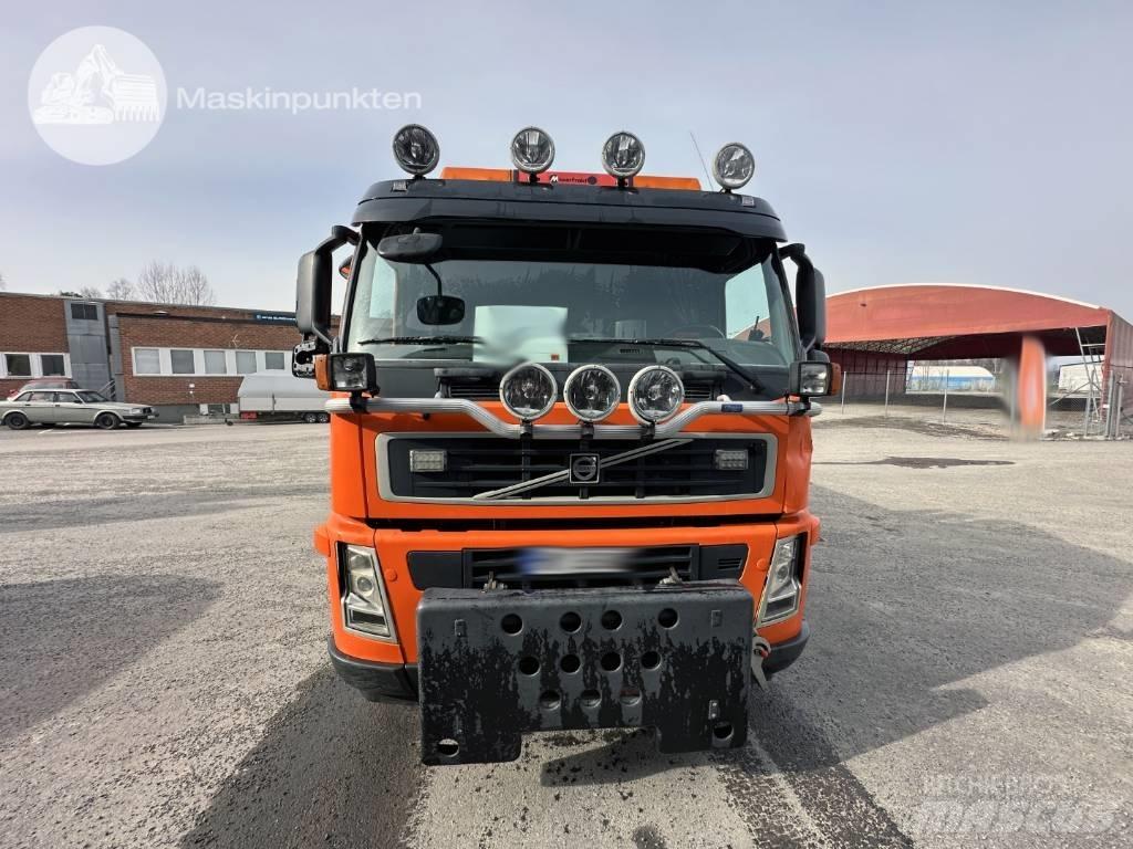 Volvo FM 380 Treileri ar āķi