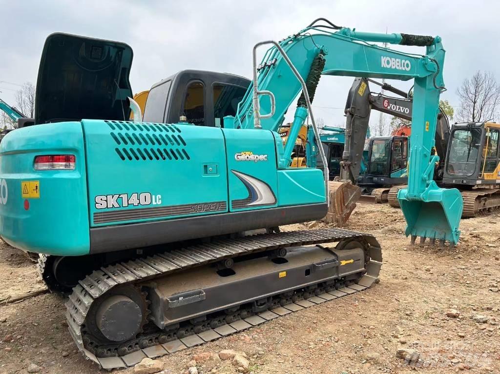 Kobelco SK140-8 Kāpurķēžu ekskavatori