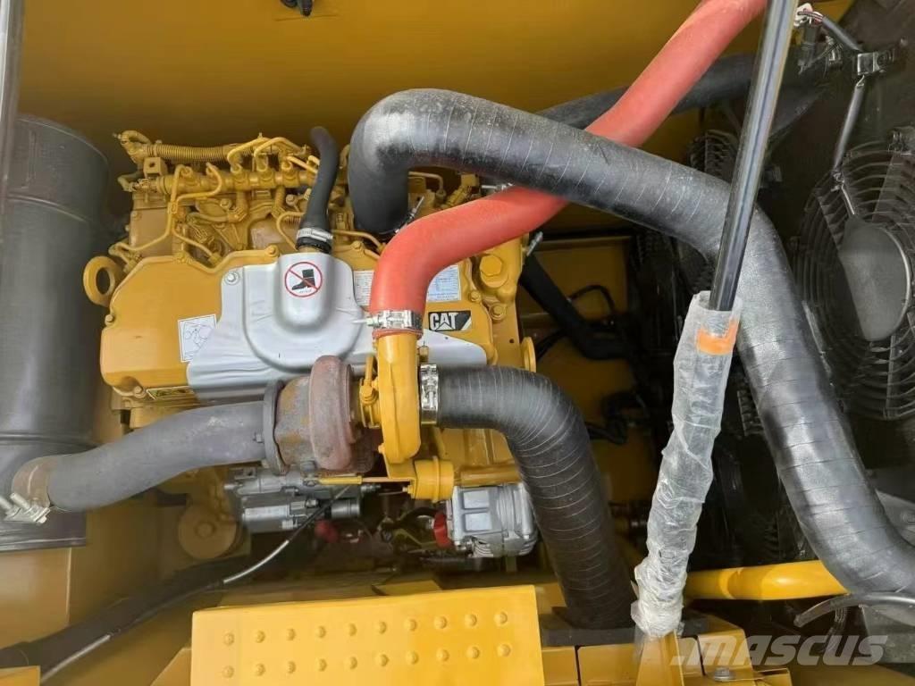 CAT 320GC Kāpurķēžu ekskavatori