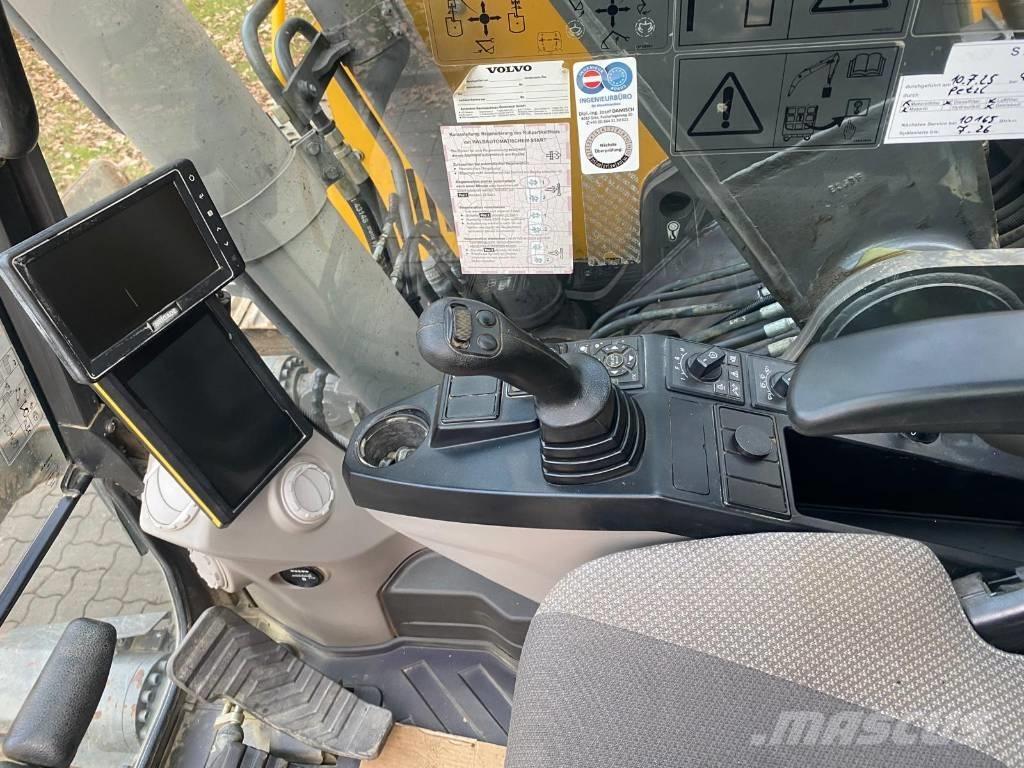 Volvo ECR 235 EL Kāpurķēžu ekskavatori