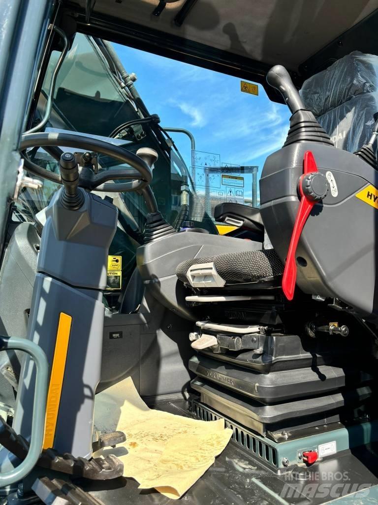 Hyundai HW160A Ekskavatori uz riteņiem