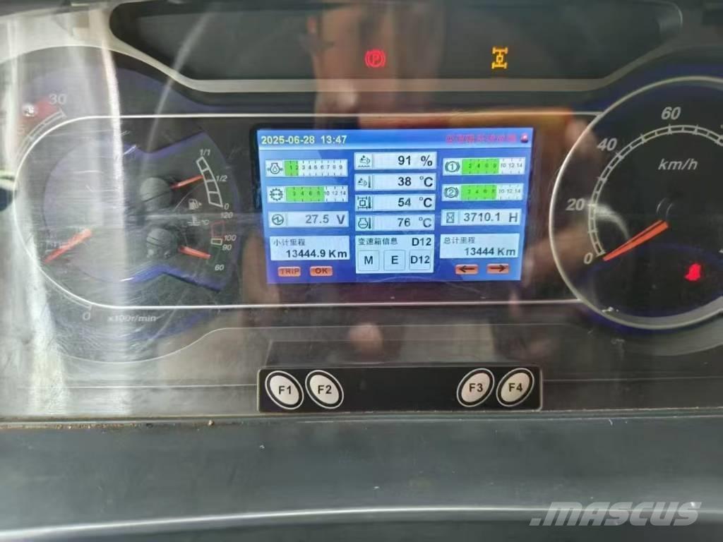 Sany SAC2600C8 Visurgājēji celtņi