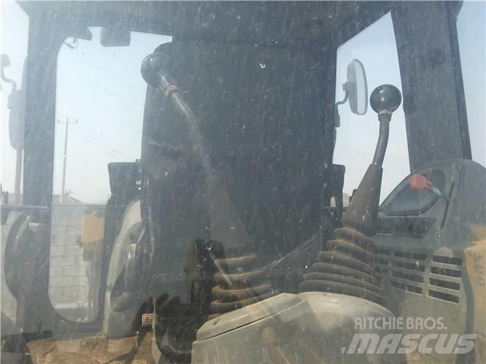 JCB 3 CX Ekskavatori-iekrāvēji