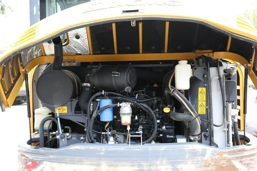 XCMG XE 60 DA Mini ekskavatori < 7 t