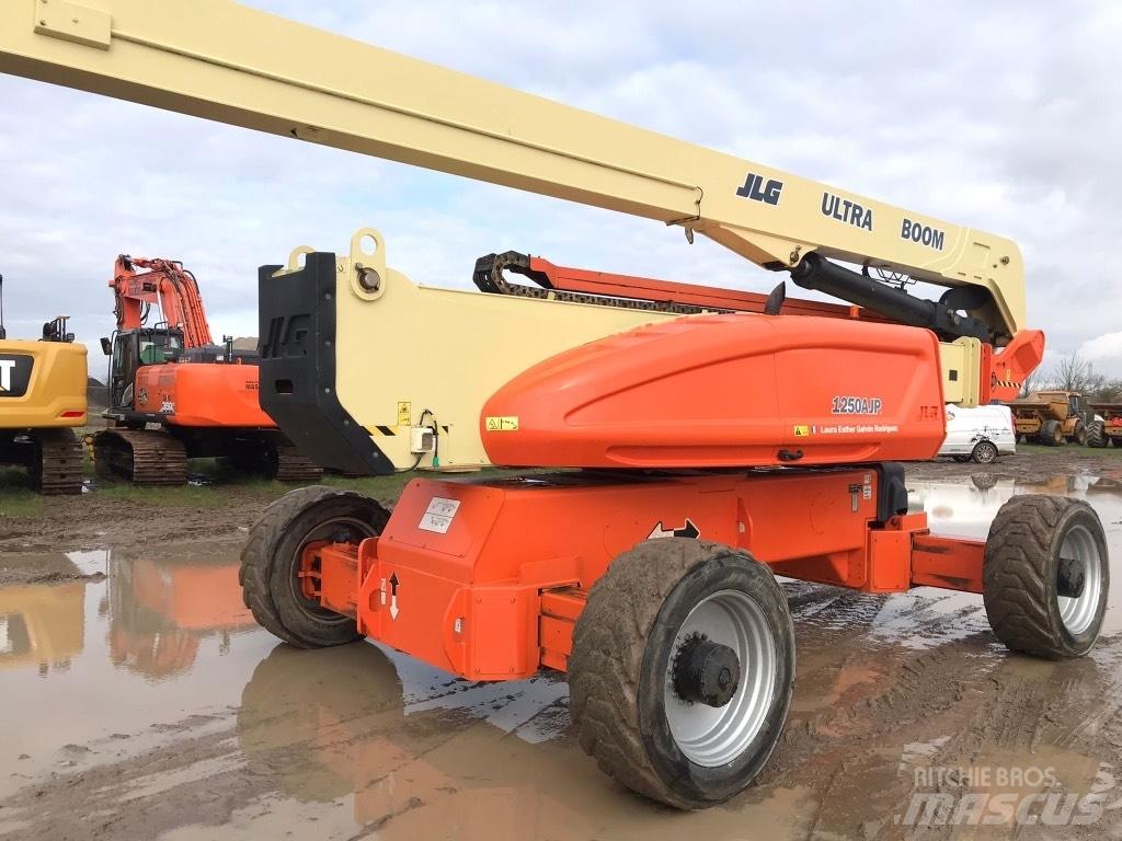 JLG 1250 AJP Strēles pacēlāji