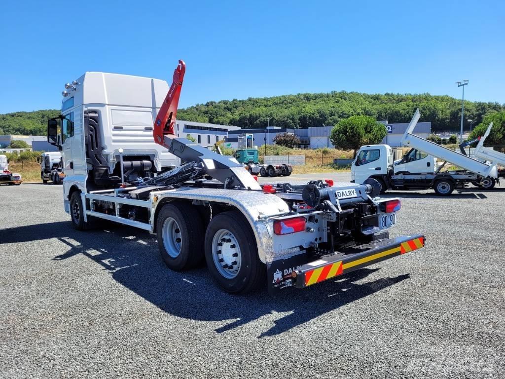 MAN 26.560 Treileri ar āķi