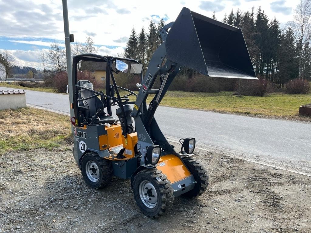 GiANT G 1200 Mini iekrāvēji