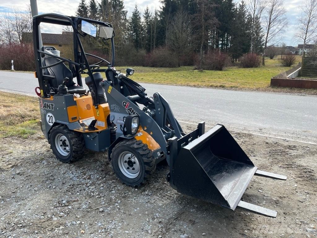 GiANT G 1200 Mini iekrāvēji