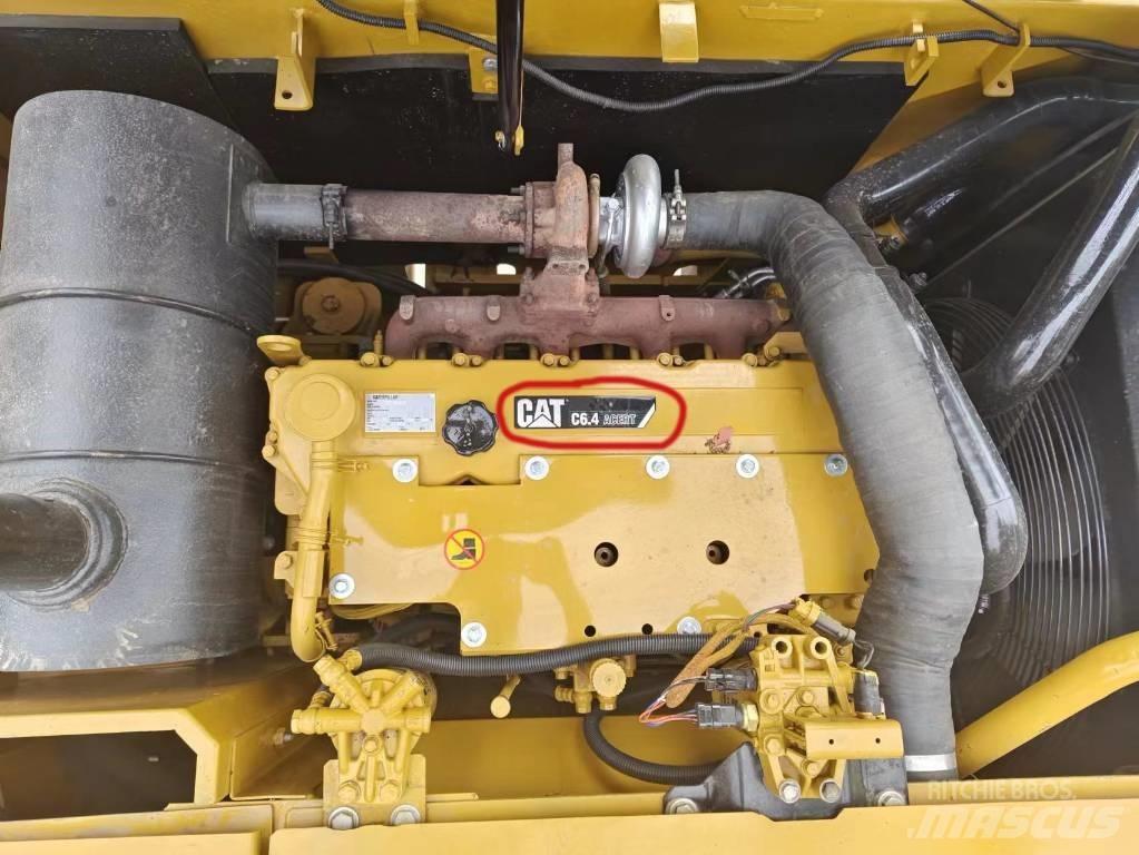 CAT 320 D Kāpurķēžu ekskavatori