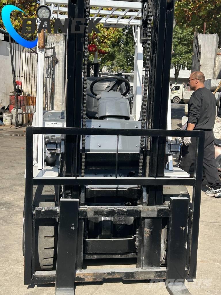 TCM FD35T3C Tehnika ar dīzeļa dzinēju