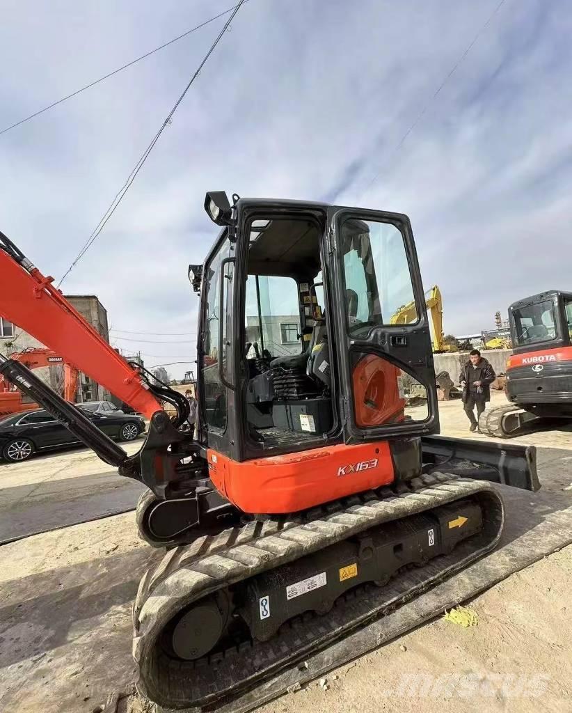 Kubota 163 Kāpurķēžu ekskavatori