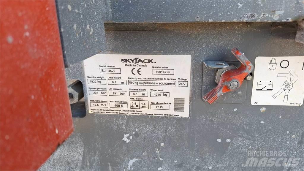 SkyJack SJIII4620 Šķerveida pacēlāji
