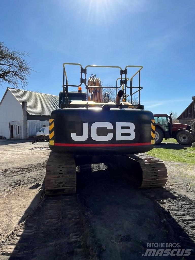 JCB JS 220 LC Kāpurķēžu ekskavatori
