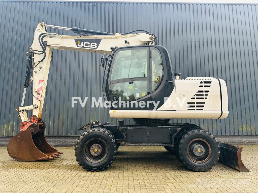 JCB JS 145 W Ekskavatori uz riteņiem