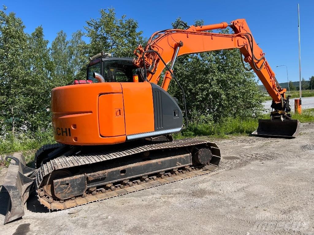 Hitachi ZX 135 US Kāpurķēžu ekskavatori