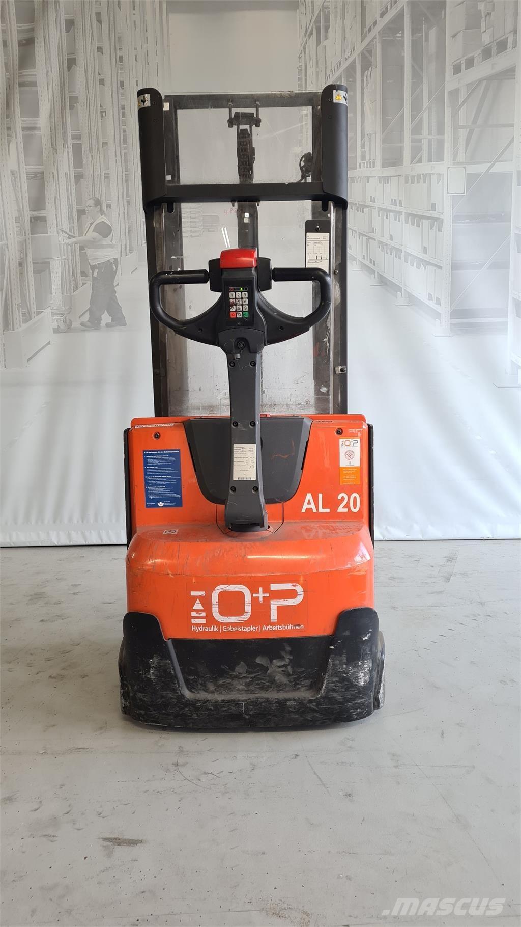 Toyota SWE120 Pašgājēji krautnētāji