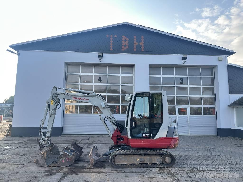 Takeuchi TB 235 Mini ekskavatori < 7 t