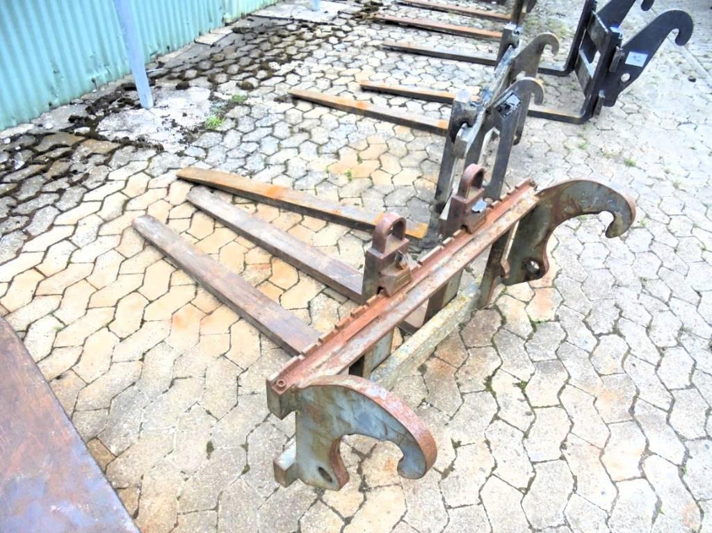 Atlas AR 80 Iekrāvēji uz riteņiem