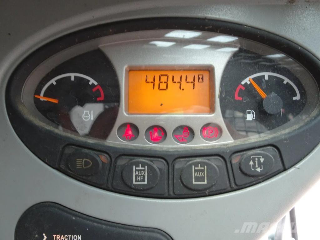 Bobcat S100 Lietoti riteņu kompaktiekrāvēji