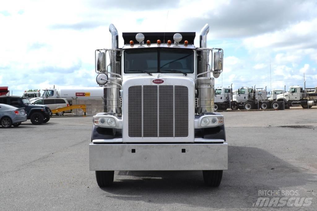 Peterbilt 389 Pašizgāzējs
