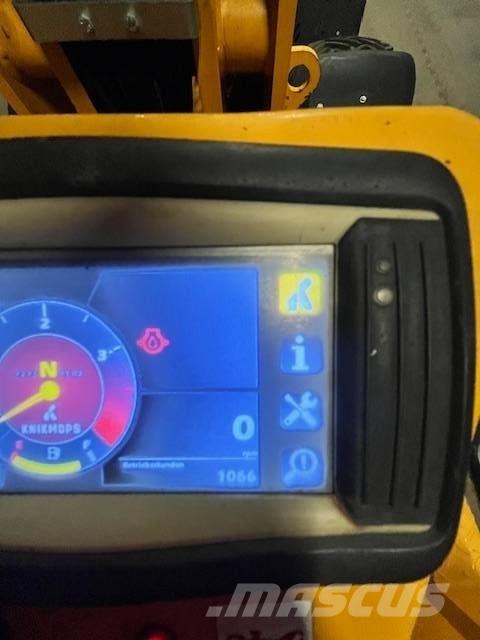 Knikmops KM 250 Iekrāvēji uz riteņiem