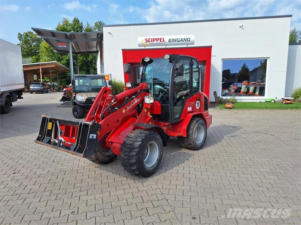 Schäffer 3460 Iekrāvēji uz riteņiem