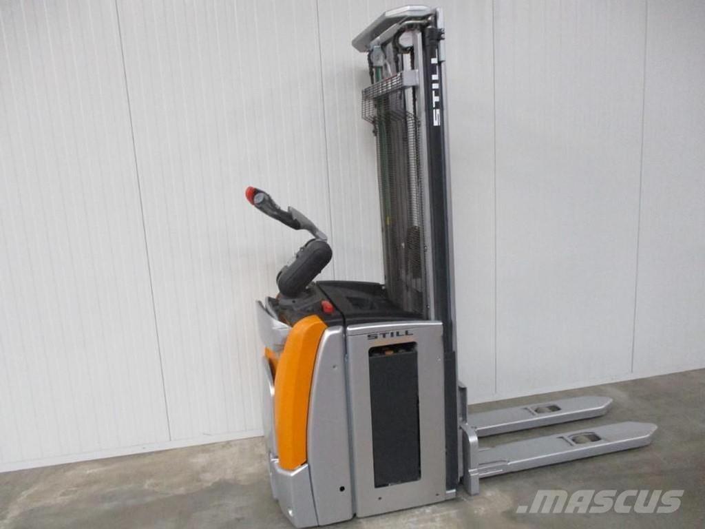 Still EXV SF14 Hidrauliskās stalažas ar platformu