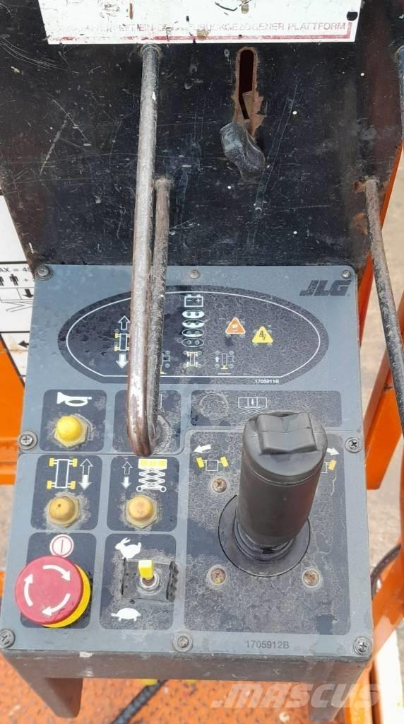 JLG 3369 LE Šķerveida pacēlāji