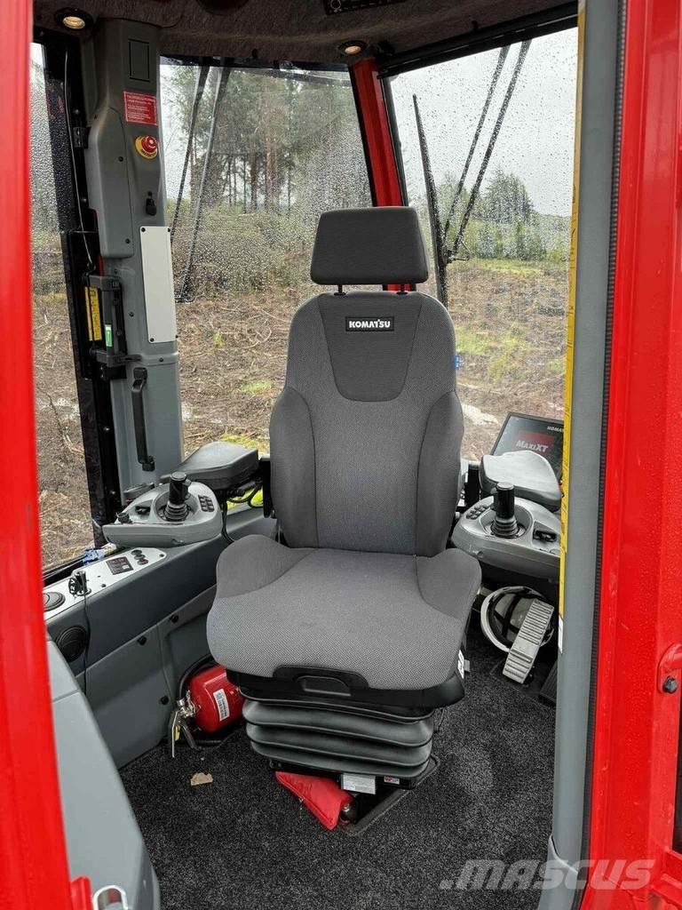 Komatsu 875 Forvarderi