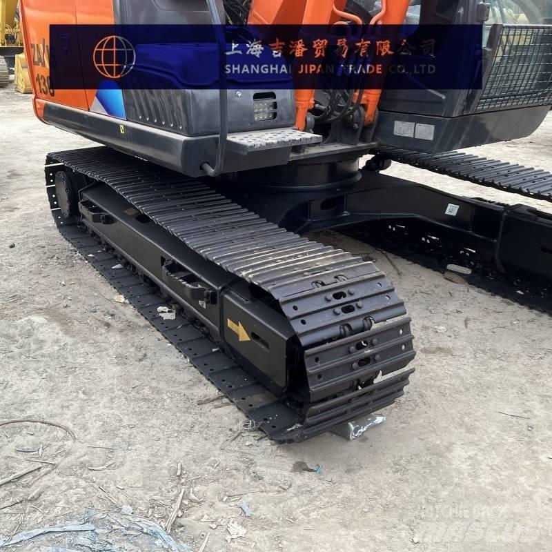 Hitachi ZX 130 Kāpurķēžu ekskavatori