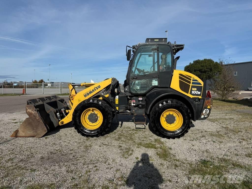 Komatsu WA 100M-7 Iekrāvēji uz riteņiem