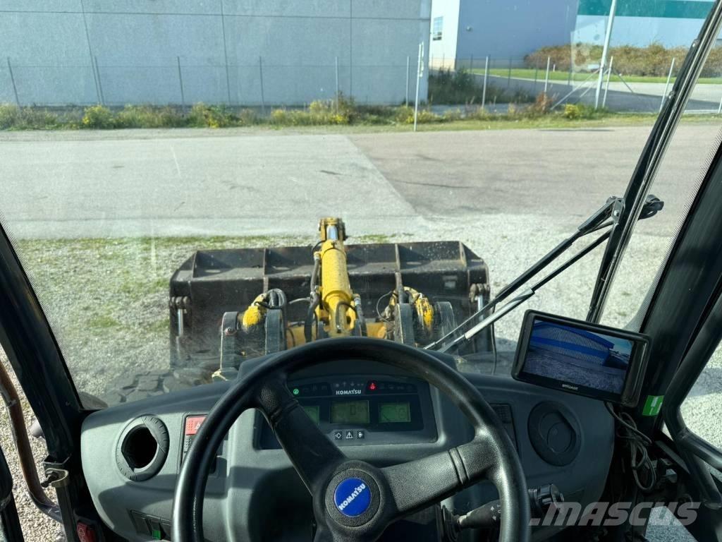 Komatsu WA 100M-7 Iekrāvēji uz riteņiem