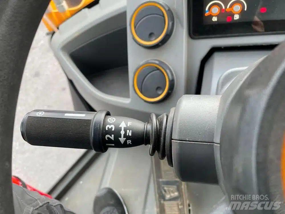 JCB 417 HT Iekrāvēji uz riteņiem