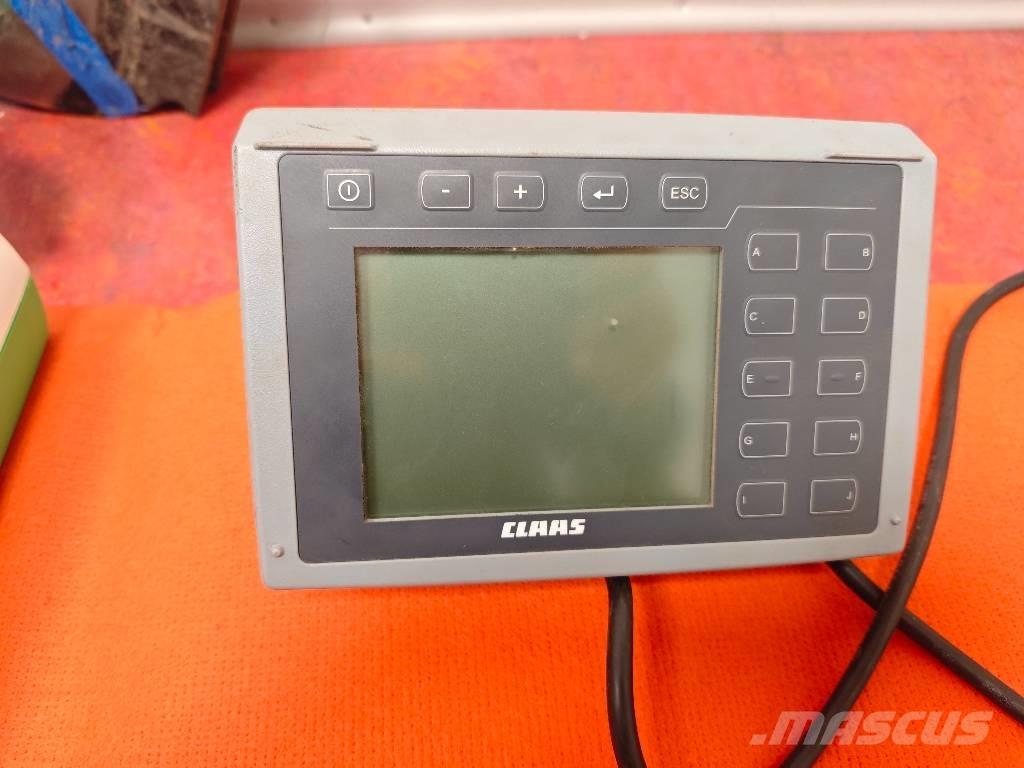 CLAAS Rollant 520 RC Rituļu preses